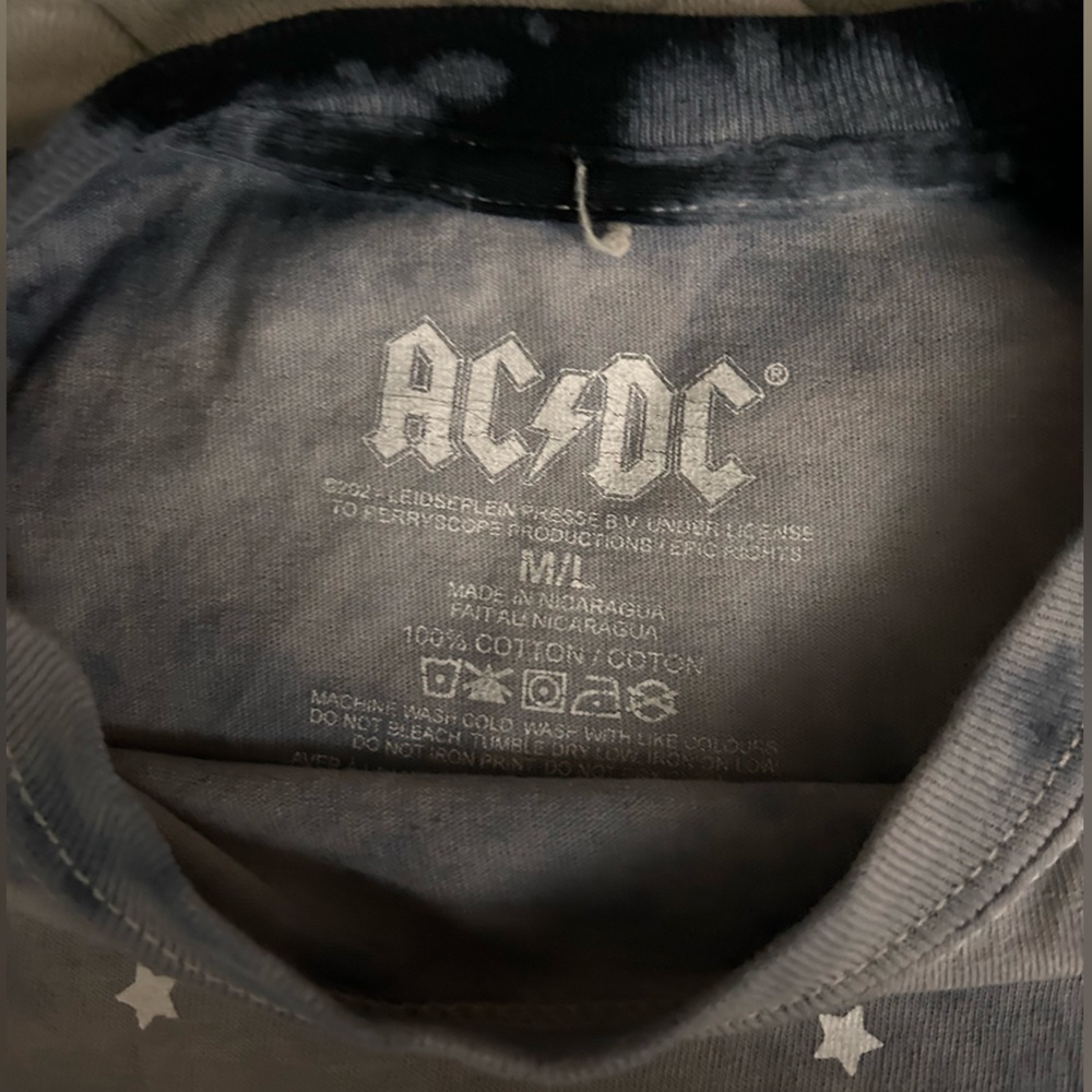 barely worn - Picture 2 of 3
